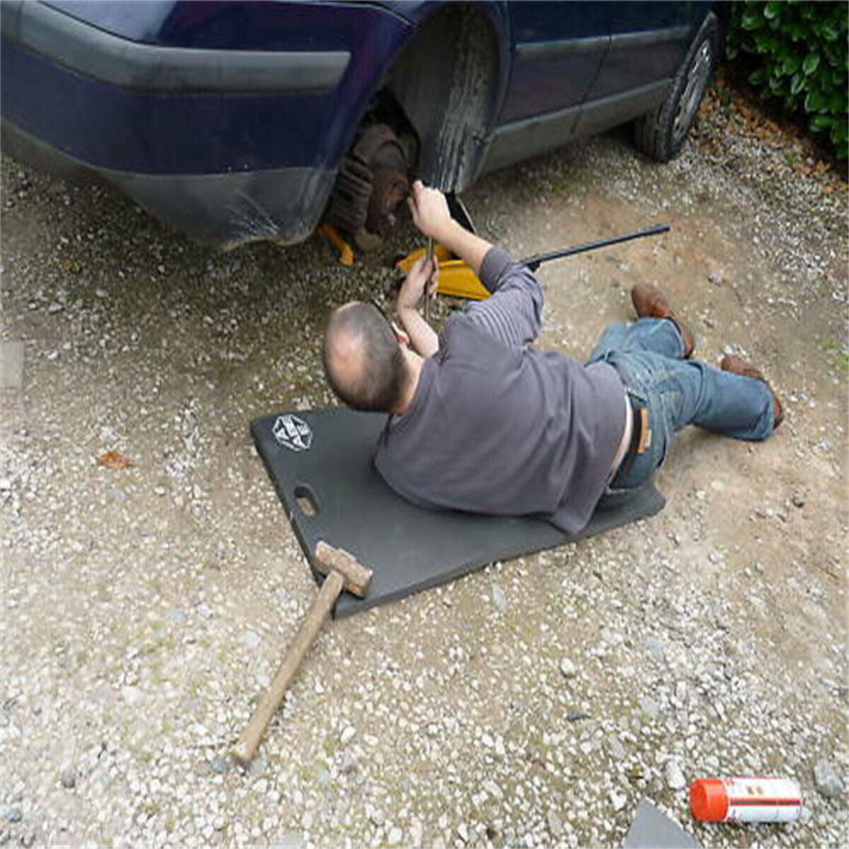 Mechanics Work Mat. Lite Weight 500mm X 32mm Thick. Waterproof  Thermal.